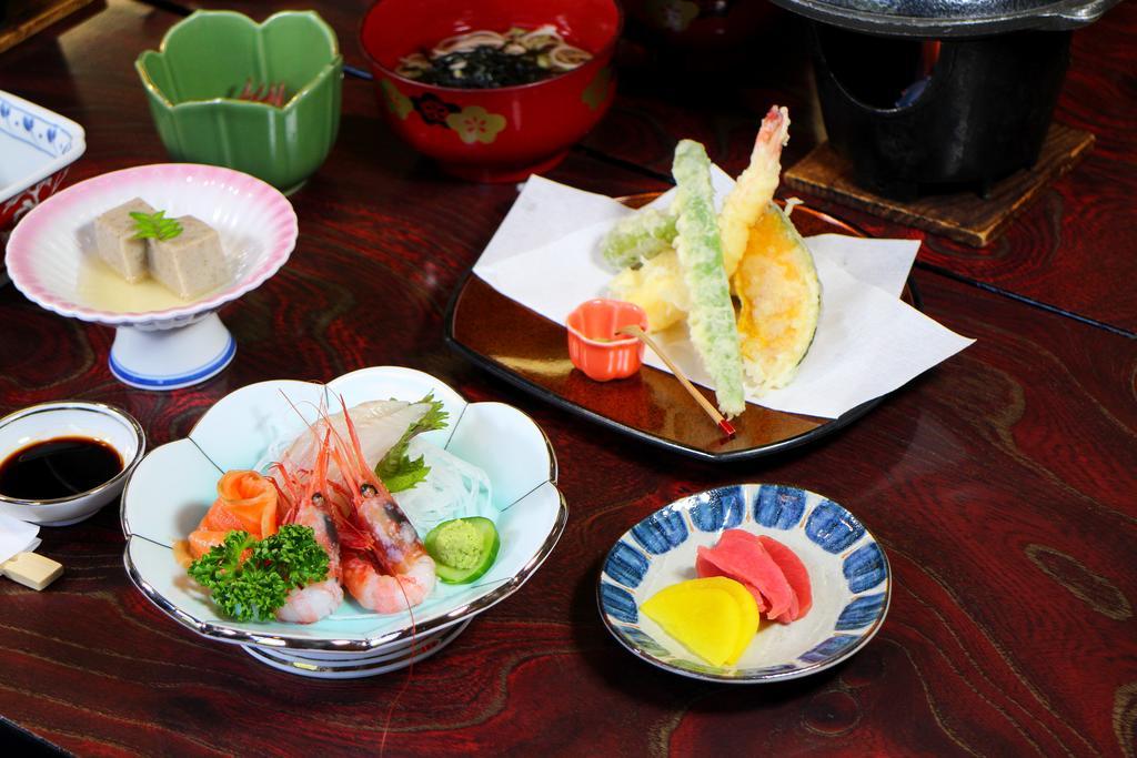 Hotel Shinzanso Takayama  Zewnętrze zdjęcie