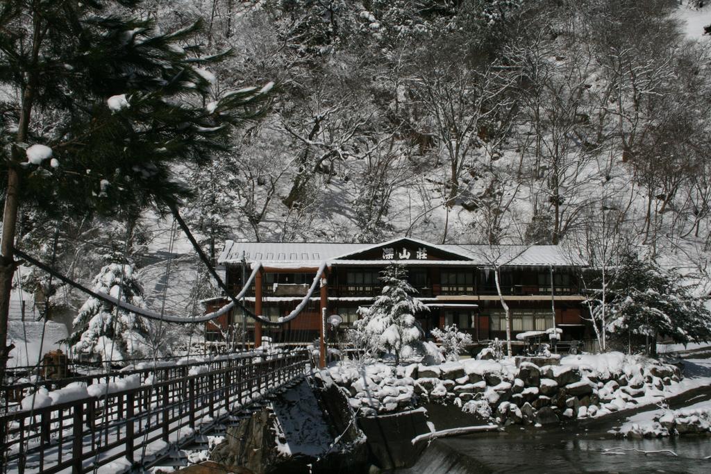 Hotel Shinzanso Takayama  Zewnętrze zdjęcie